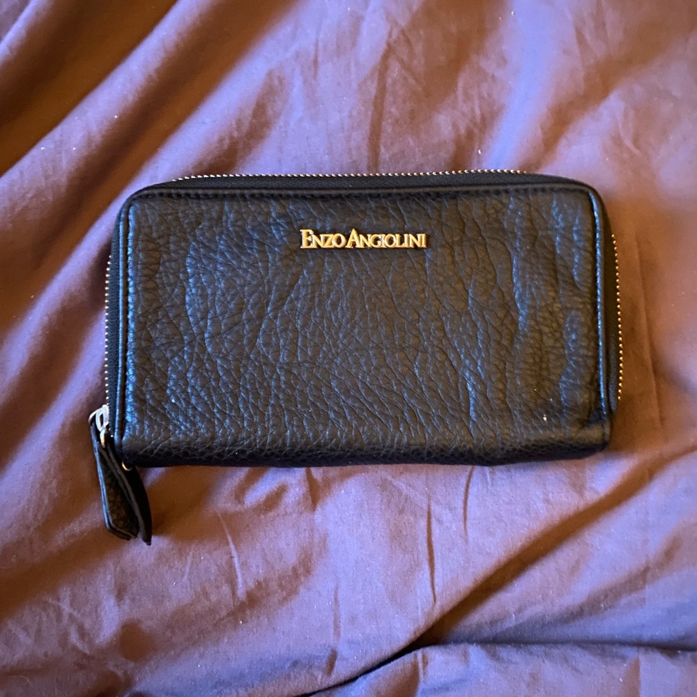 Large capacity, double zipper wallet